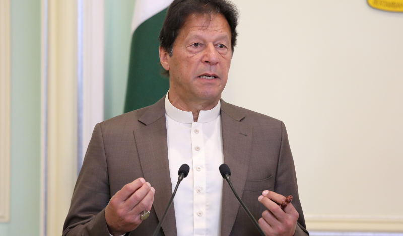 Pakistan's Prime Minister Imran Khan speaks during a joint news conference with Malaysia's Prime Minister Mahathir Mohamad (not pictured) in Putrajaya, Malaysia, February 4, 2020. REUTERS/Lim Huey Teng/File Photo